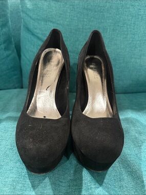 Bakers Black Suede Platform Pumps